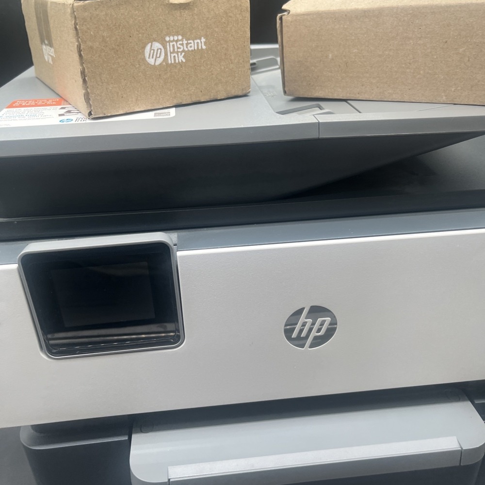 HP OfficeJet Pro 9015e Wireless Color All-In-One Inkjet Printer - Tested W/ Ink - Picture 2 of 16